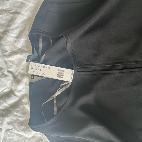 Black blouse NWT Small - Picture 2 of 3